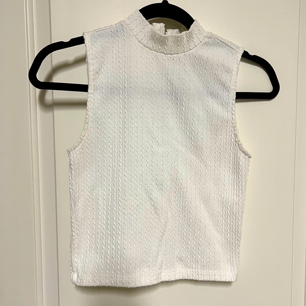 Forever 21 ribbed sleeveless mock neck top